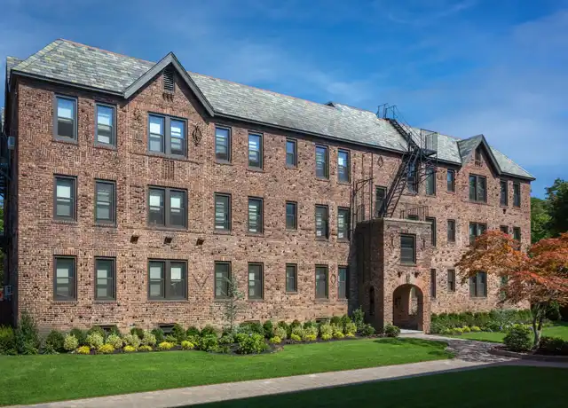 Property at 205 Steven Pl Unit A2, Woodmere, NY, 11598, 1 bed, 1 bath, [object Object]