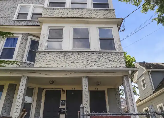Property at 56 Bell St Unit 3, Bridgeport, CT, 06610, 3 beds, 1 bath, [object Object]