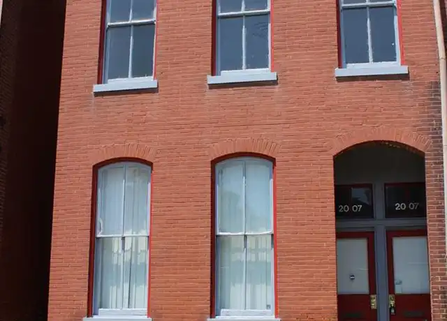 Property at 2007 California Ave, Saint Louis, MO, 63104, 2 beds, 1 bath, [object Object]