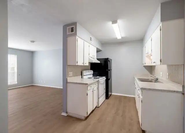 Property at 2551 San Pedro Ave Unit 107, San Antonio, TX, 78212, 1 bed, 1 bath, [object Object]