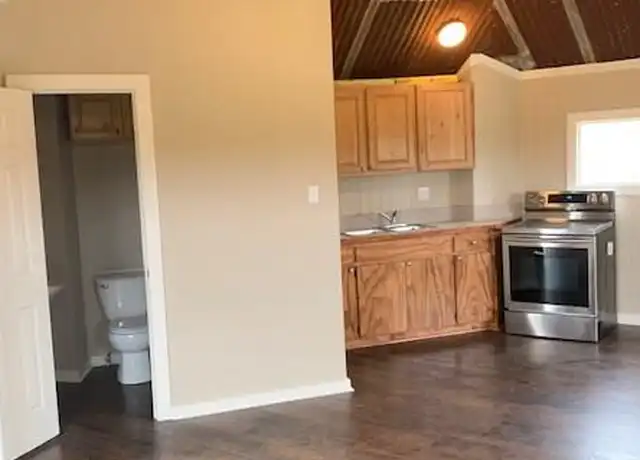 Property at 6759 Texas 105 Unit 4th Flr, Navasota, TX, 77868, 1 bed, 1 bath, [object Object]