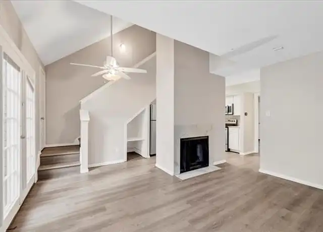 Property at 9803 Walnut St Unit B208, Dallas, TX, 75243, 3 beds, 1 bath, [object Object]