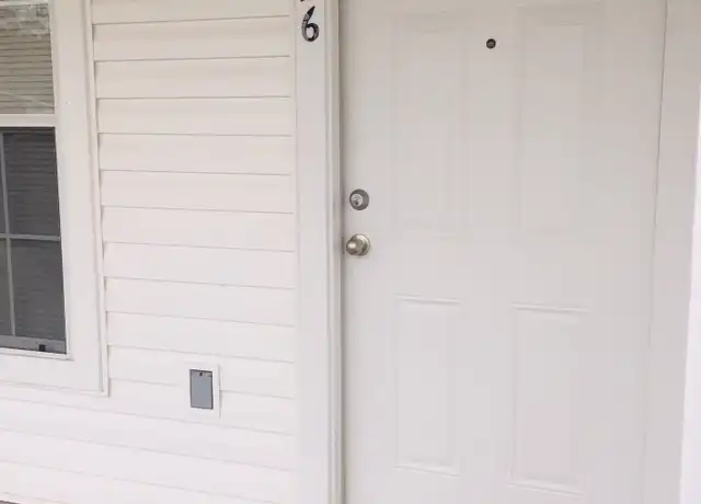 Property at 1005 Shellie Ln, Lake Charles, LA, 70611, 2 beds, 1 bath, [object Object]