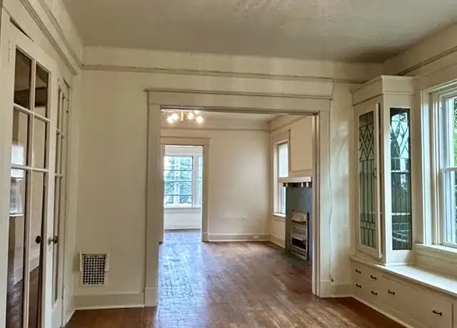 Property at 2750 Broadway Ave Unit 3, South Hills, PA, 15216, 3 beds, 1 bath, [object Object]