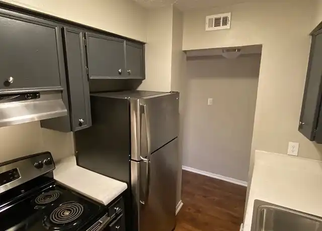 Property at Vista Flats - 205 E Huisache Ave, San Antonio, TX, 78212, 1 bed, 1 bath, [object Object]