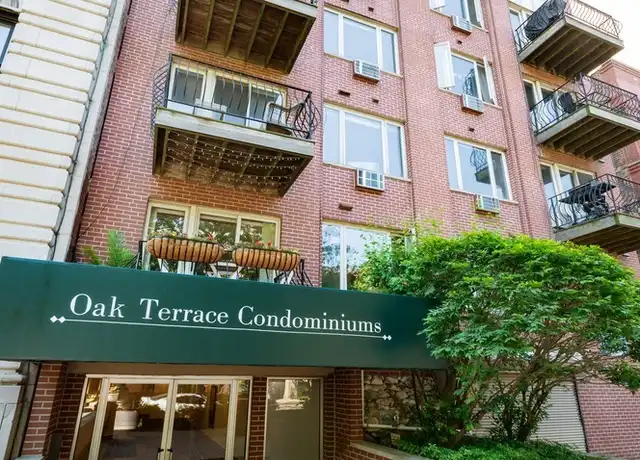 Property at 435 W Oakdale Ave, Chicago, IL, 60657, 2 beds, 2 baths, [object Object]