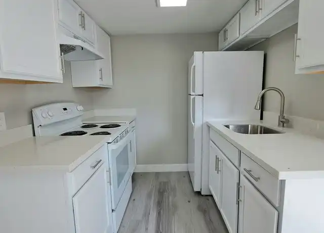 Property at 2556 Van Patten St, Las Vegas, NV, 89109, 1 bed, 1 bath, [object Object]