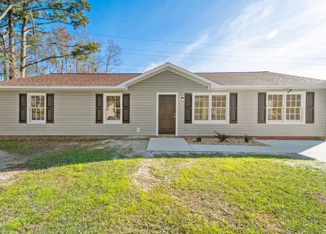 Property at 136 Sandy Dr, Jacksonville, NC, 28546, 4 beds, 2 baths, [object Object]