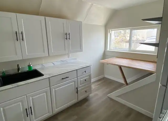 Property at 330 Roosevelt St Unit 2, Wenatchee, WA, 98801, 1 bed, 1 bath, [object Object]