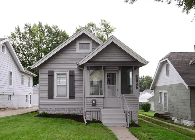 Property at 2209 S 59th St, Omaha, NE, 68106, 2 beds, 1 bath, [object Object]