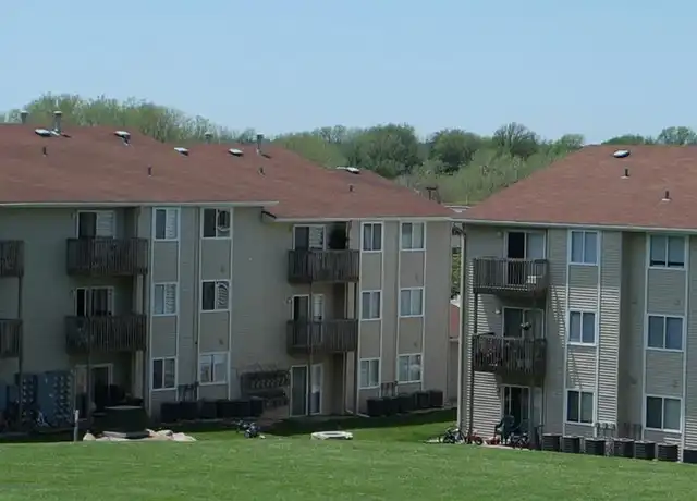 Property at Residences at Fox Pointe - 10526 Fort Plz, Omaha, NE, 68134, 1-2 bed, 1 bath, [object Object]