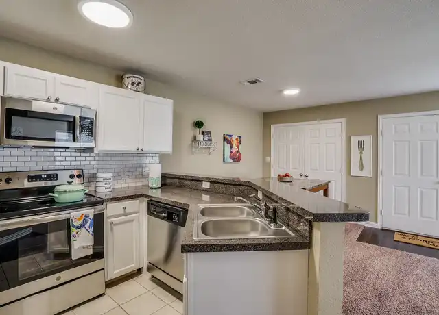Property at Woodhaven Villas - 309 Tyler Ct, Weatherford, TX, 76086, 3 beds, 2 baths, [object Object]