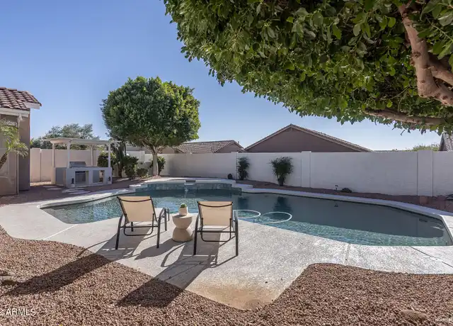 Property at 4707 E Robin Ln, Phoenix, AZ, 85050, 4 beds, 2 baths, [object Object]