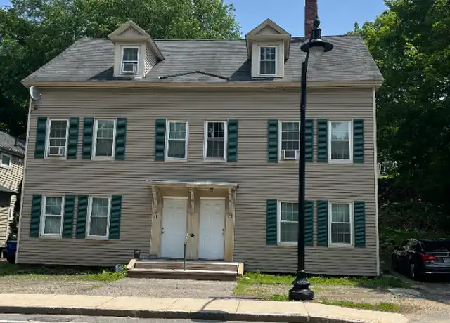 Property at 19 Exeter Rd Unit 19-3, Newmarket, NH, 03857, 4 beds, 1 bath, [object Object]