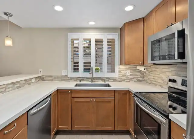 Property at 8350 Via Sonoma, La Jolla, CA, 92037, 1 bed, 1 bath, [object Object]