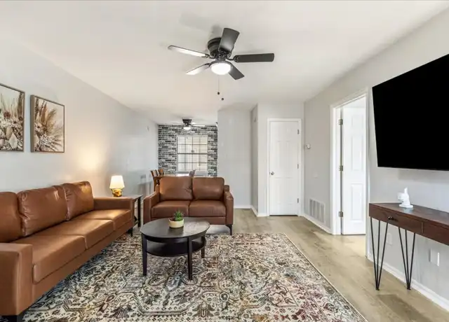 Property at Terra Bella Properties - 4033 NW Ozmun Ave, Lawton, OK, 73505, 1 bed, 1 bath, [object Object]