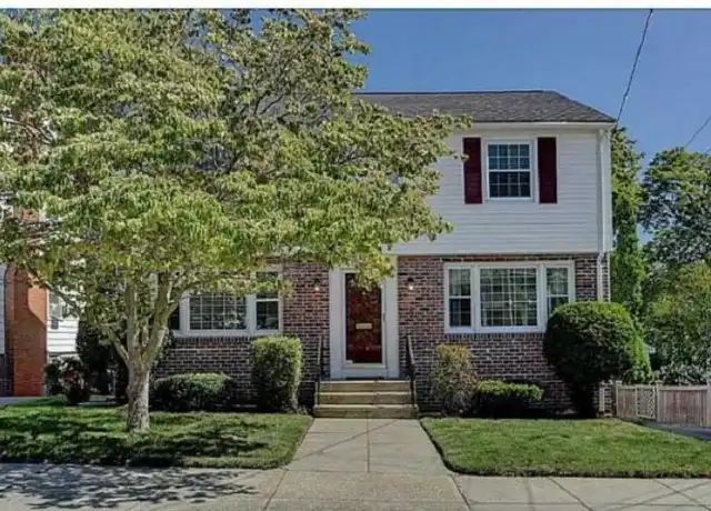 Property at 114 Marbury Ave, Pawtucket, RI, 02860, 3 beds, 1.5 baths, [object Object]