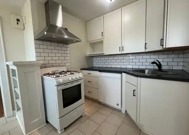 Property at 451 Fairview Ave N Unit B1, St Paul, MN, 55104, 0 beds, 1 bath, [object Object]