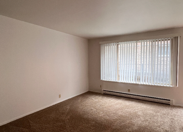 Photo of 14336 32nd Ave NE, Seattle, WA 98125