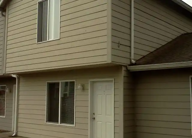 Property at 2723 W Maplewood Ave Unit 105, Bellingham, WA, 98225, 2 beds, 1 bath, [object Object]