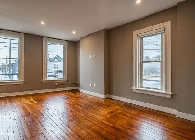 Property at 245 King Ave Ste 201-A, Columbus, OH, 43201, 2 beds, 2 baths, [object Object]