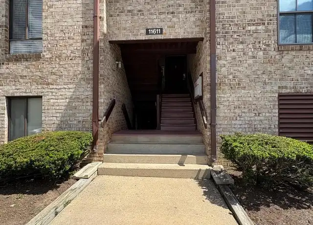 Property at 11611 Stoneview Sq Unit 70/12C, Reston, VA, 20191, 3 beds, 2 baths, [object Object]