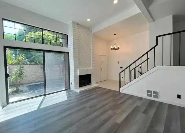 Property at 4640 Glencoe Ave #7, Marina del Rey, CA, 90292, 2 beds, 3 baths, [object Object]
