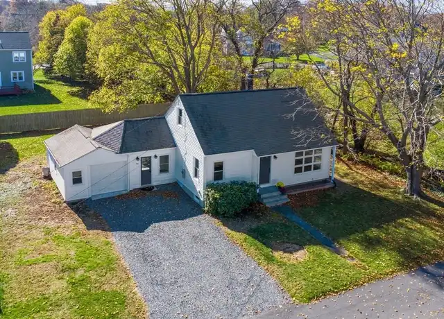 Property at 96 Jo Anne Ave, Portsmouth, RI, 02871, 3 beds, 2 baths, [object Object]