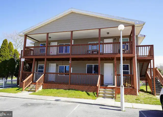 Property at 516 Bay St Unit C-2, Berlin, MD, 21811, 2 beds, 1 bath, [object Object]
