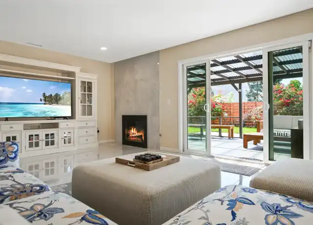 Property at 390 Seneca St, Ventura, CA, 93001, 3 beds, 2 baths, [object Object]