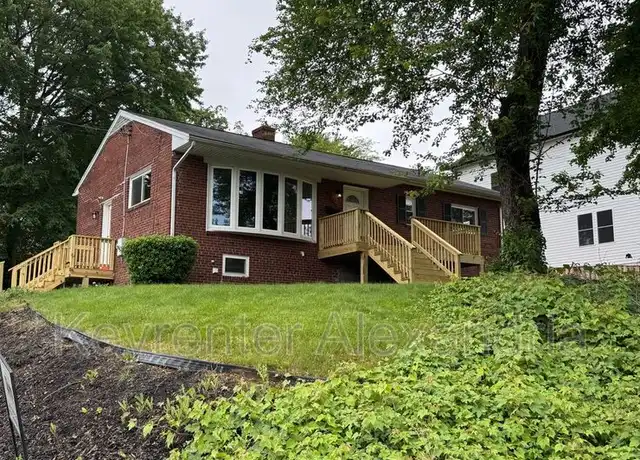 Property at 2826 James Dr Unit 2, Alexandria, VA, 22303, 2 beds, 1 bath, [object Object]