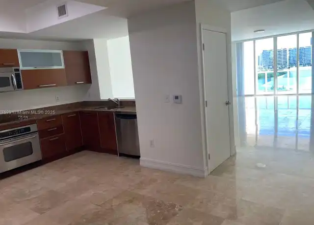 Property at 3330 NE 190th St #817, Miami, FL, 33180, 2 beds, 2.5 baths, [object Object]
