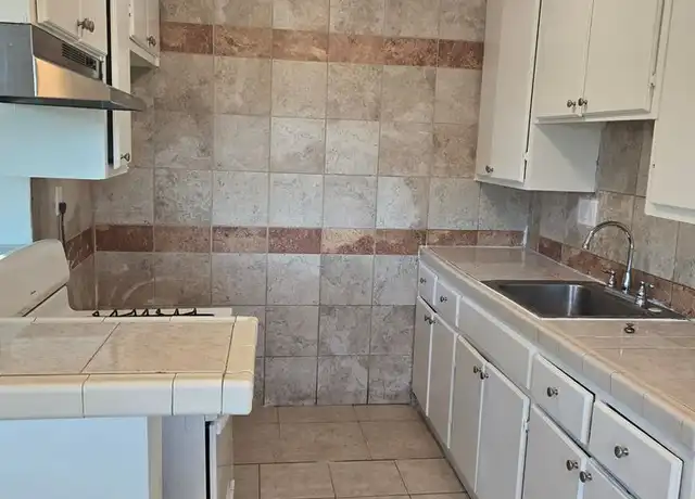 Property at 1366 Dawson Ave Unit 9, Long Beach, CA, 90804, 3 beds, 2 baths, [object Object]