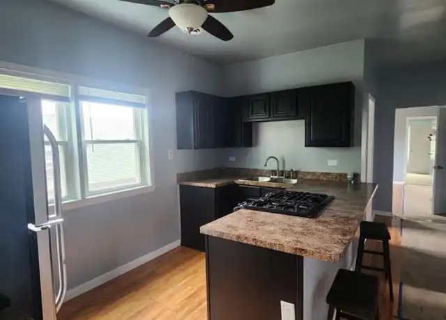 Property at 2044 High St Unit 2, Blue Island, IL, 60406, 3 beds, 1 bath, [object Object]