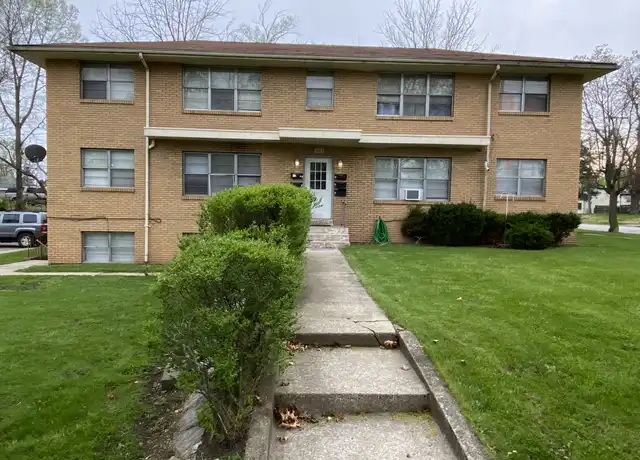 Property at 1205 S Logan St Unit 3, Mishawaka, IN, 46545, 1 bed, 1 bath, [object Object]