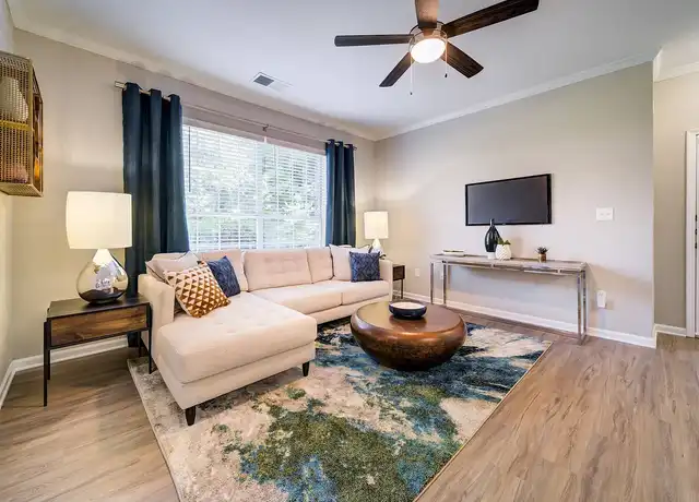 Property at Thornhill Apartments - 7203 Plumleaf Rd, Raleigh, NC, 27613, 1 bed, 1 bath, [object Object]