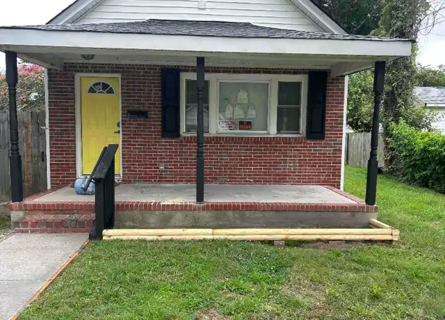 Property at 36 Sycamore Ave, Newport News, VA, 23607, 3 beds, 2 baths, [object Object]