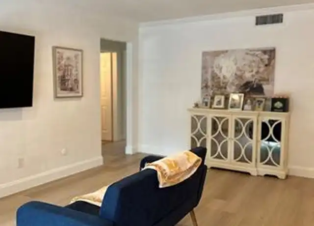 Property at 10236 Regal Oaks Dr Unit C, Dallas, TX, 75230, 2 beds, 2 baths, [object Object]