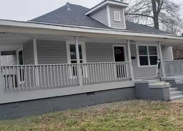 Property at 627 S Hoskins Rd, Charlotte, NC, 28208, 3 beds, 2 baths, [object Object]