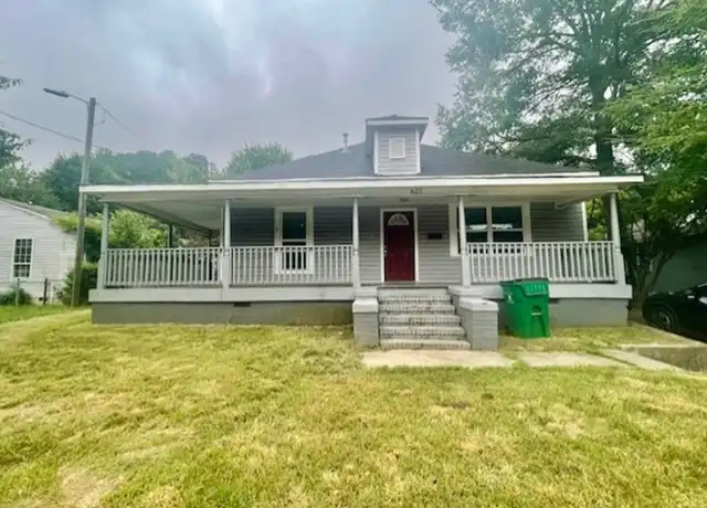 Property at 627 S Hoskins Rd, Charlotte, NC, 28208, 3 beds, 2 baths, [object Object]