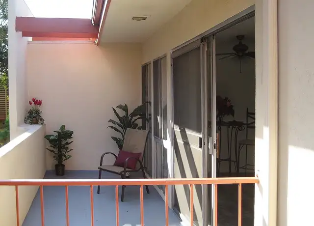 Photo of 4550 Montair Ave, Long Beach, CA 90808