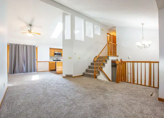 Property at 7513 S 134th St, Omaha, NE, 68138, 3 beds, 2 baths, [object Object]