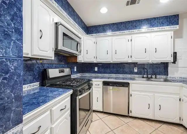 Property at 9807 Glengreen Dr, Dallas, TX, 75217, 1 bed, 1 bath, [object Object]