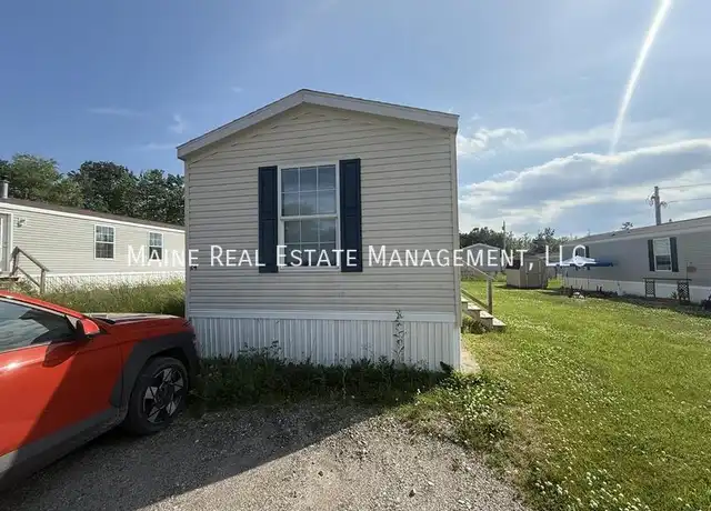 Property at 24 Ohio St Unit 24, Bangor, ME, 04401, 3 beds, 1 bath, [object Object]