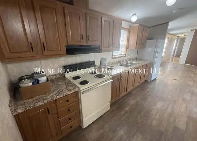 Property at 24 Ohio St Unit 24, Bangor, ME, 04401, 3 beds, 1 bath, [object Object]