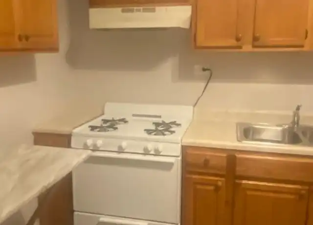 Property at 340 S Homan Ave Unit 2nd, Chicago, IL, 60624, 2 beds, 1 bath, [object Object]
