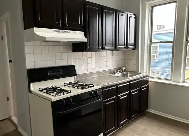 Property at 900 Central Ave Unit 14, Union City, NJ, 07087, 2 beds, 1 bath, [object Object]