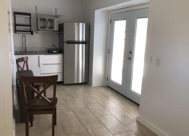 Property at 2004 S La Corta Dr Unit 1, Tempe, AZ, 85282, 1 bed, 1 bath, [object Object]
