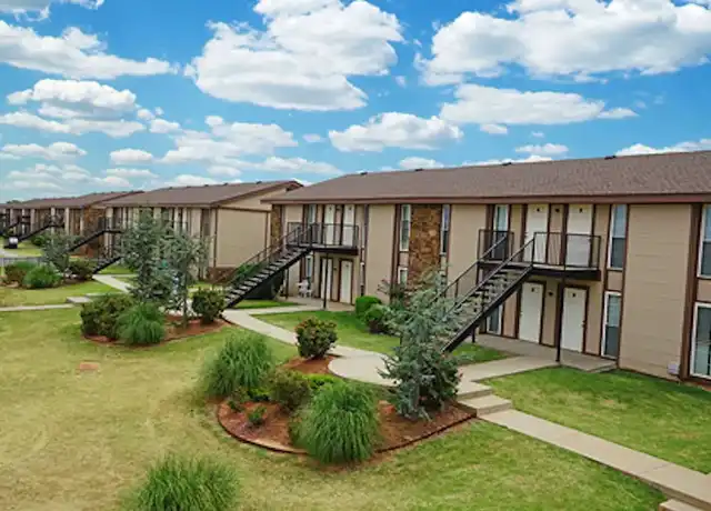 Property at Haydens Landing - 921 NE 12th St, Moore, OK, 73160, 1-2 bed, 1-1.5 bath, [object Object]