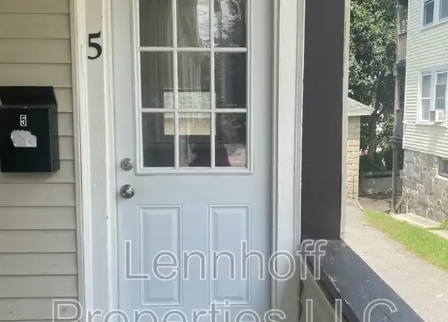 Property at 143 Westford St Unit 5, Lowell, MA, 01851, 1 bed, 1 bath, [object Object]